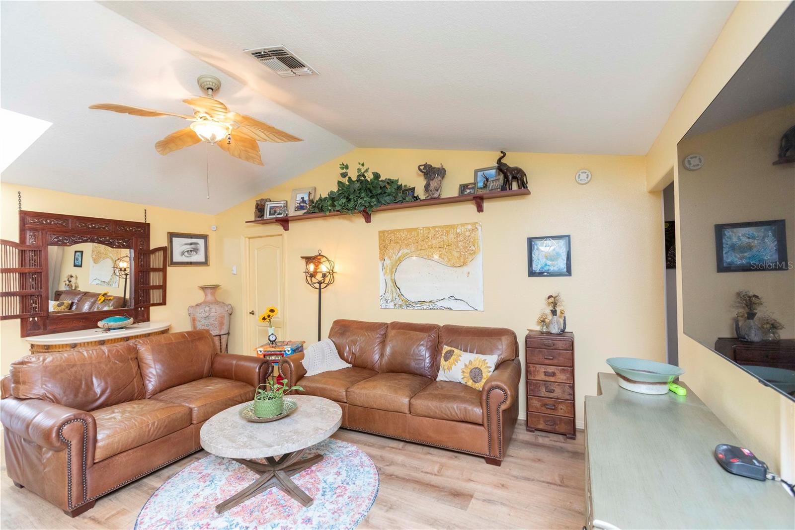 RIVER CROSSING - Residential