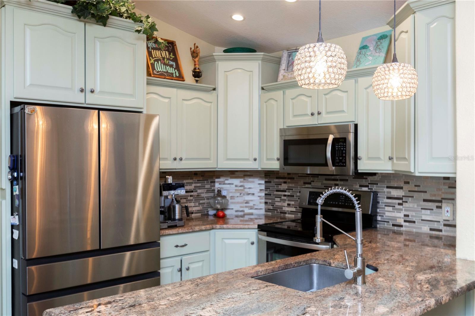 RIVER CROSSING - Residential