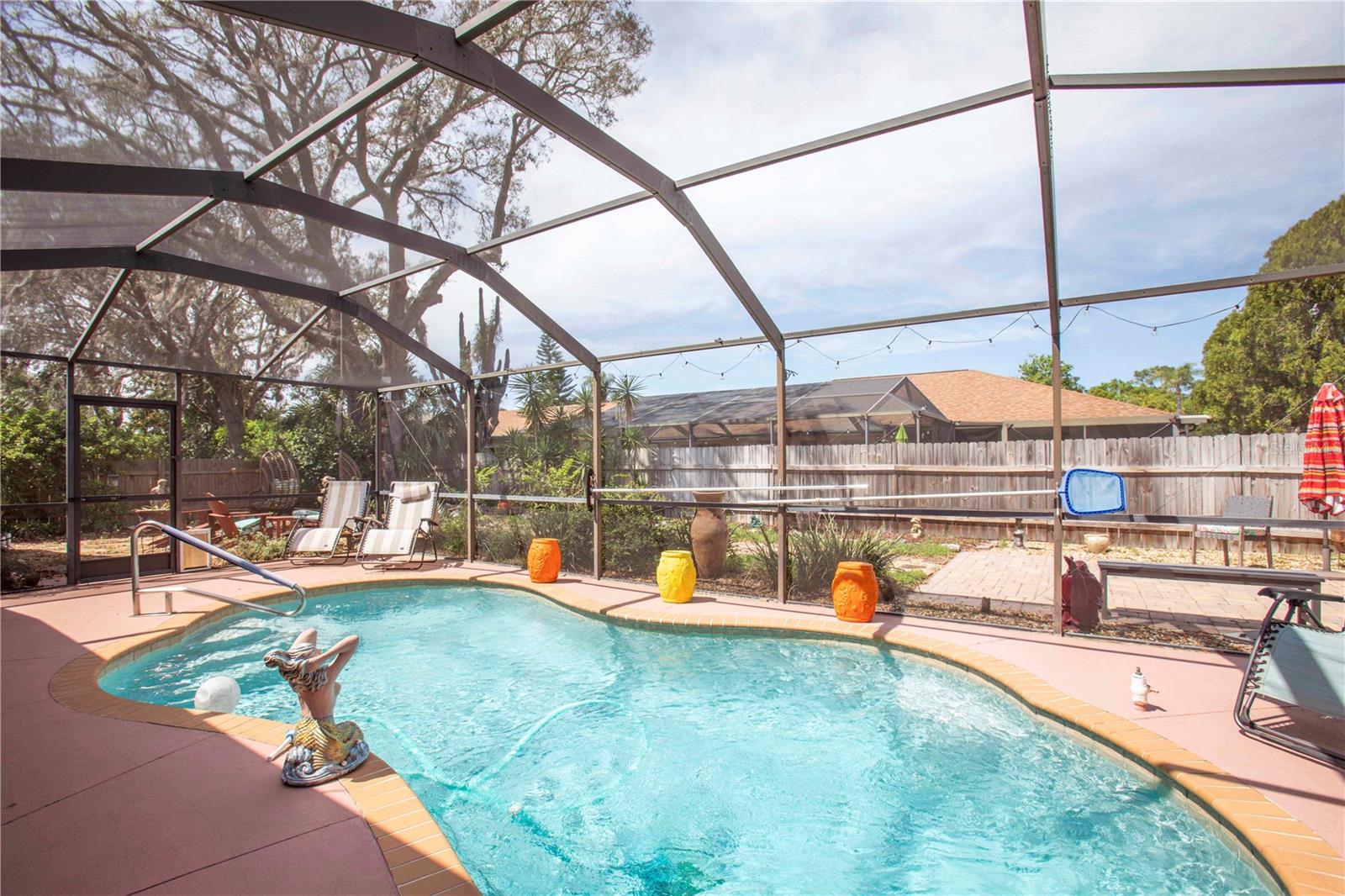 RIVER CROSSING - Residential