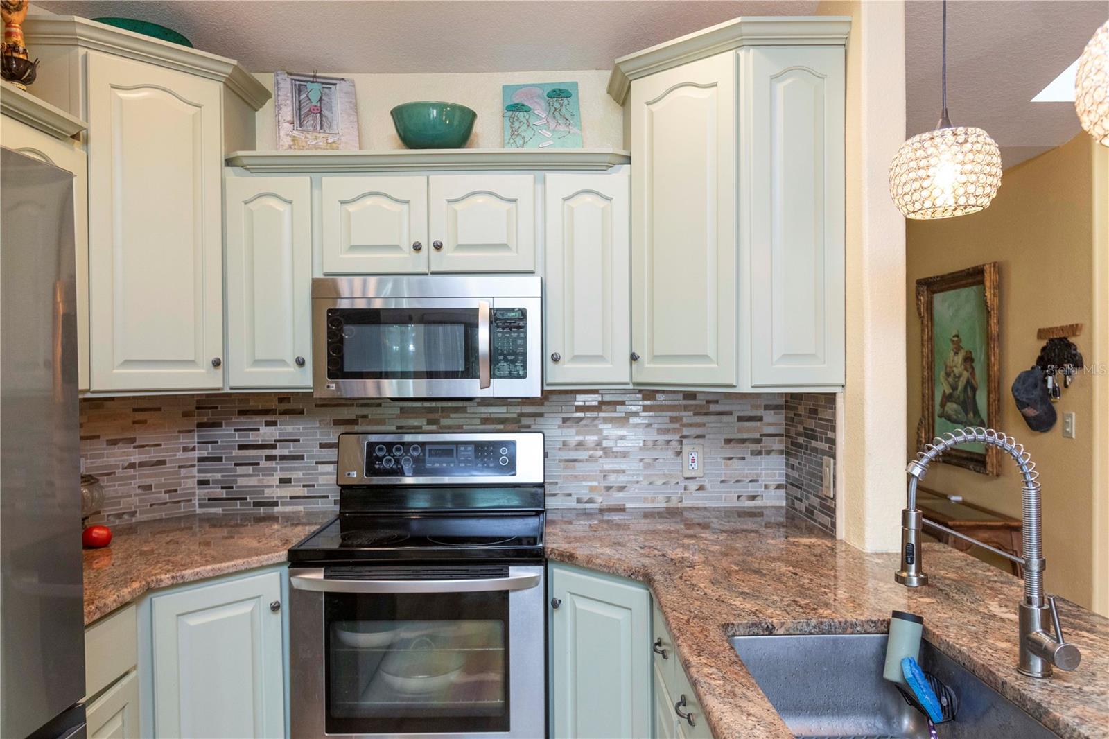 RIVER CROSSING - Residential