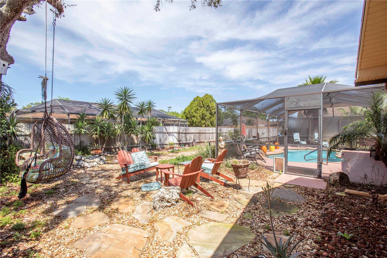 RIVER CROSSING - Residential