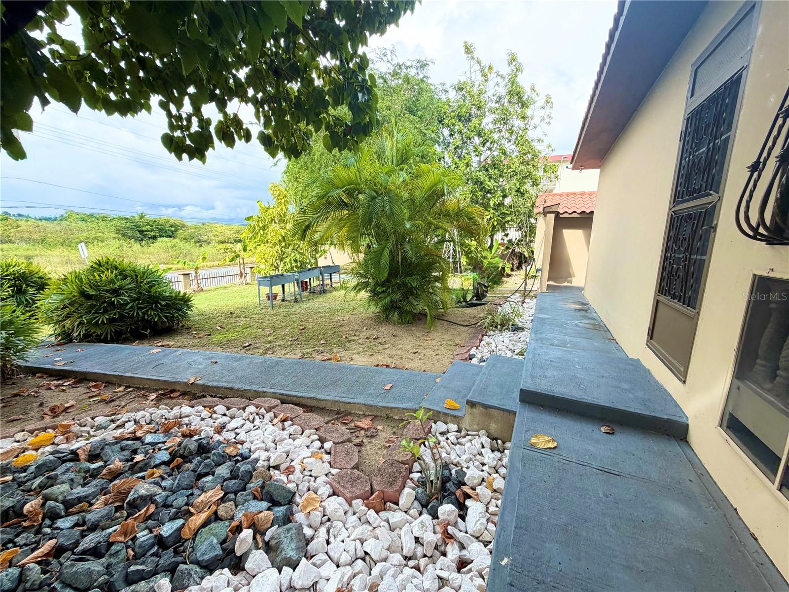 ST VENUS URB. ESTANCIAS DE YIDOMAR 21