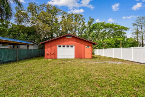 A home in PINELLAS PARK