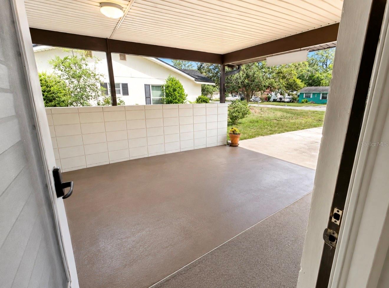 RAINBOW LAKES ESTATES - Residential