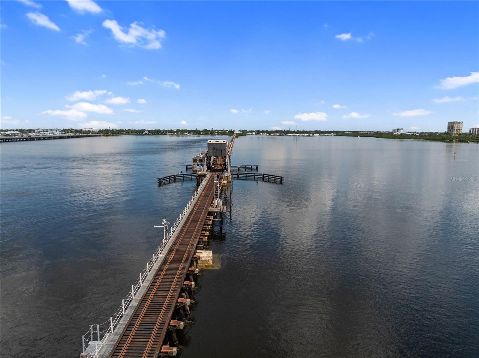 RIVER YACHT & RACQUET CLUB 1 - Residential