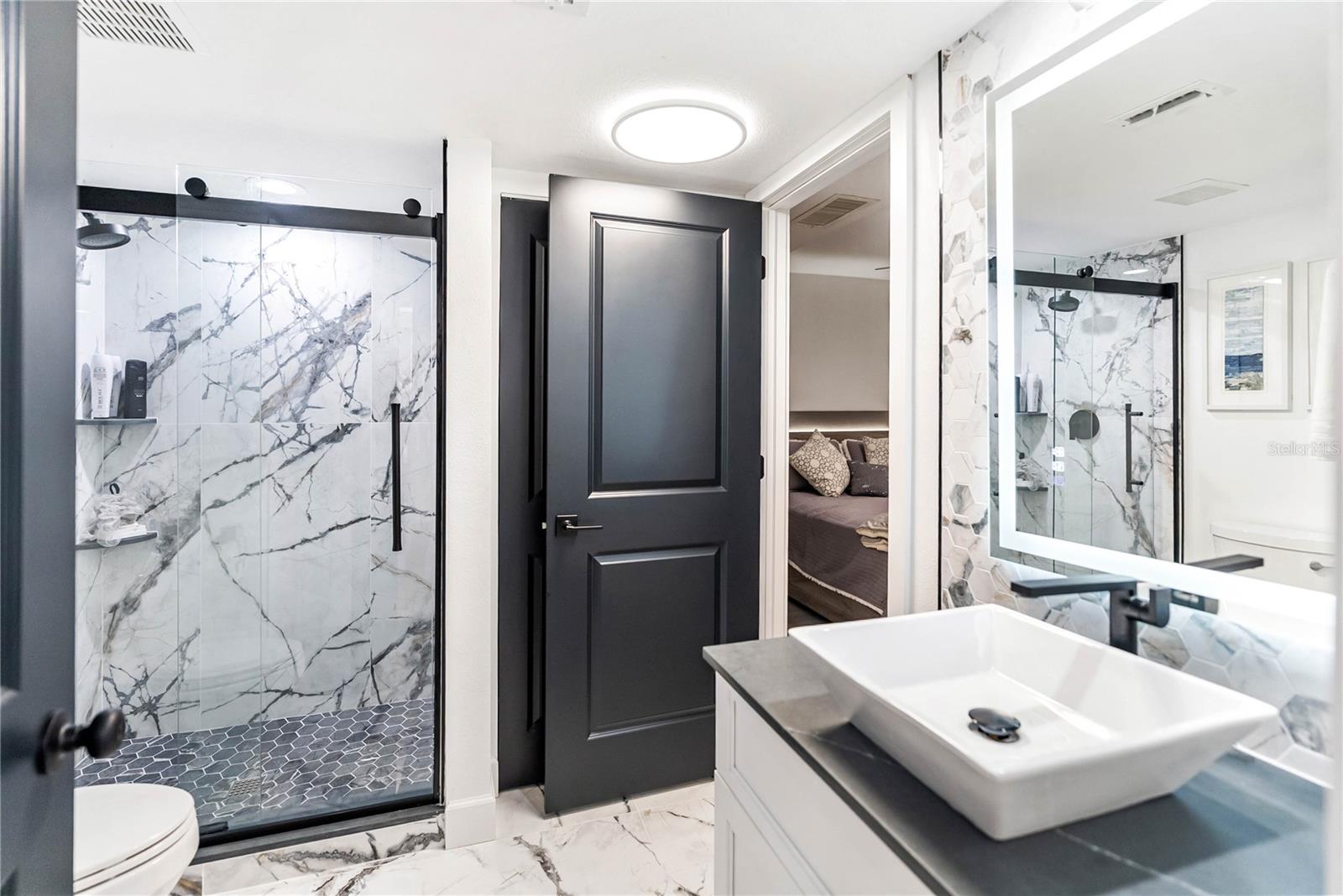 RIVER YACHT & RACQUET CLUB 1 - Residential