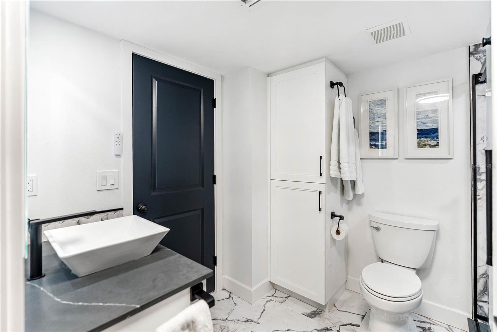 RIVER YACHT & RACQUET CLUB 1 - Residential