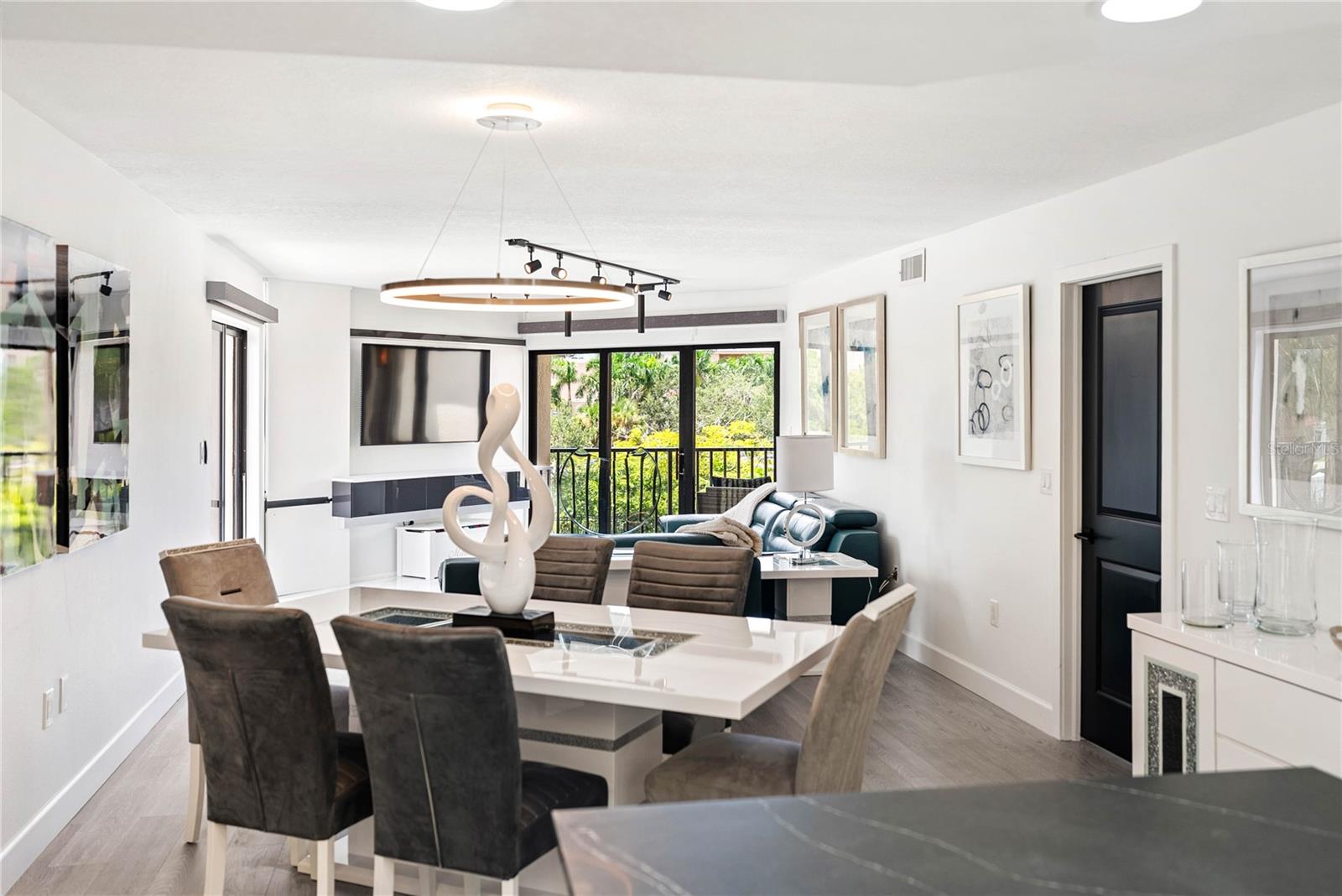 RIVER YACHT & RACQUET CLUB 1 - Residential