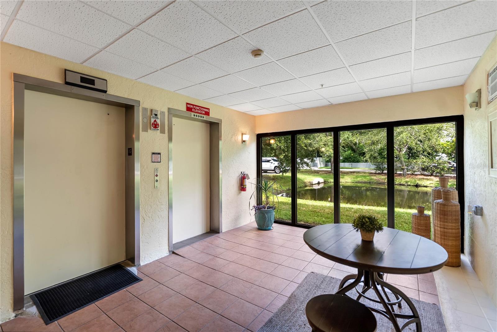 RIVER YACHT & RACQUET CLUB 1 - Residential