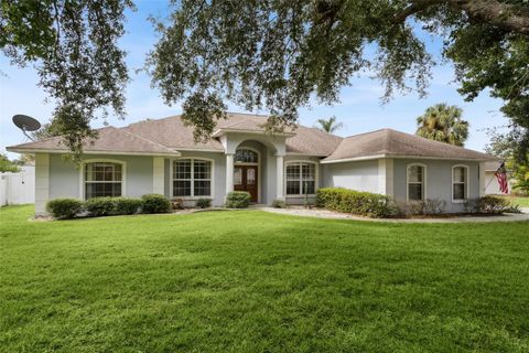 Photo of 10934 Versailles Boulevard, Clermont, FL 34711 (MLS # G5103207)