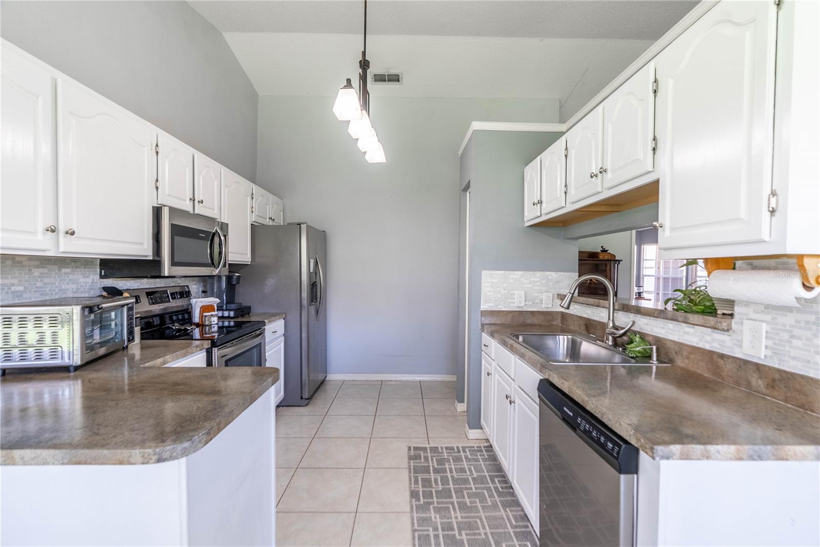 THE ESTATES - Residential