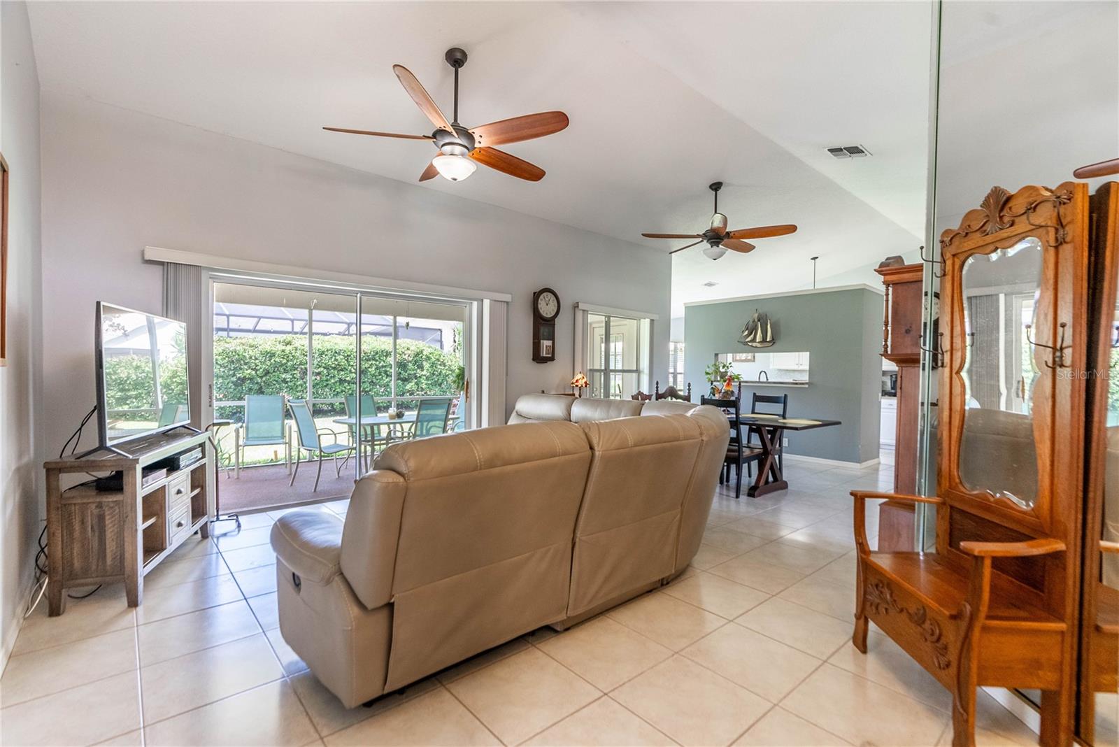 THE ESTATES - Residential