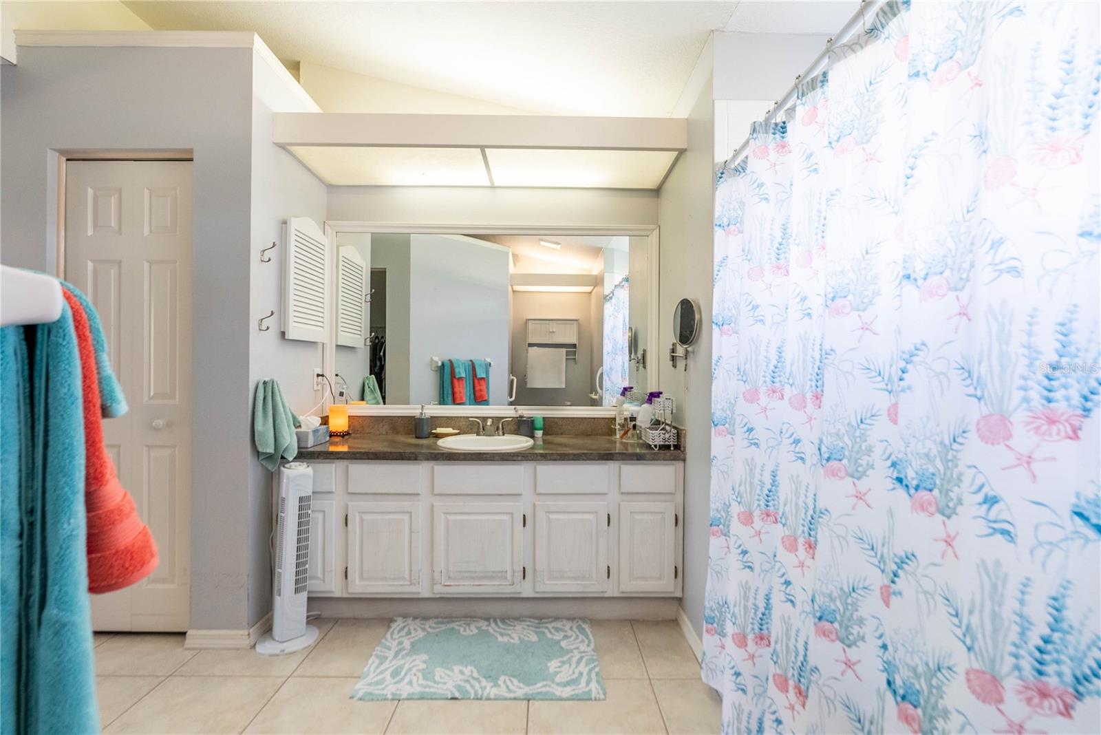 THE ESTATES - Residential