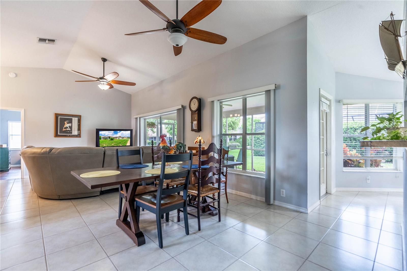 THE ESTATES - Residential