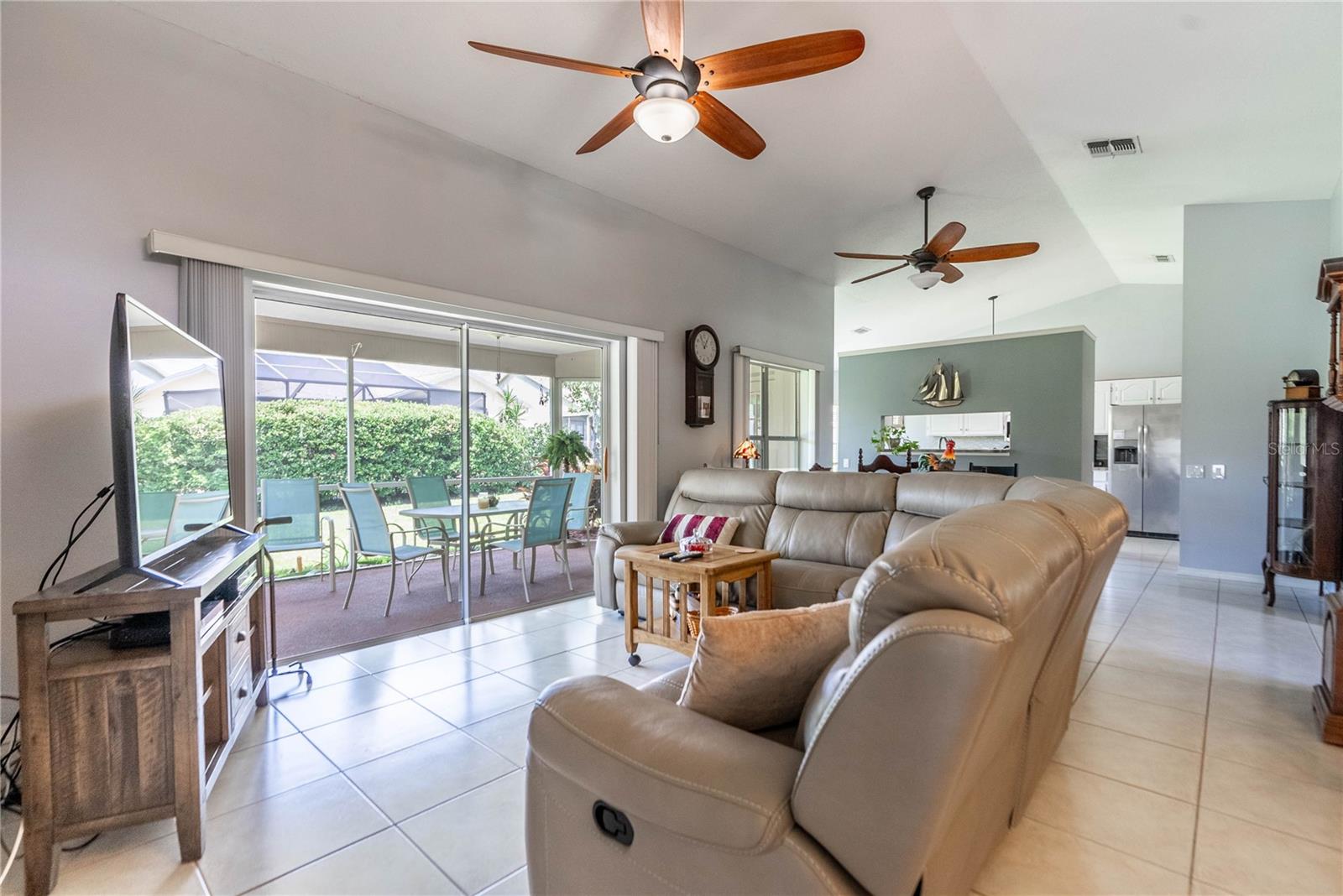 THE ESTATES - Residential