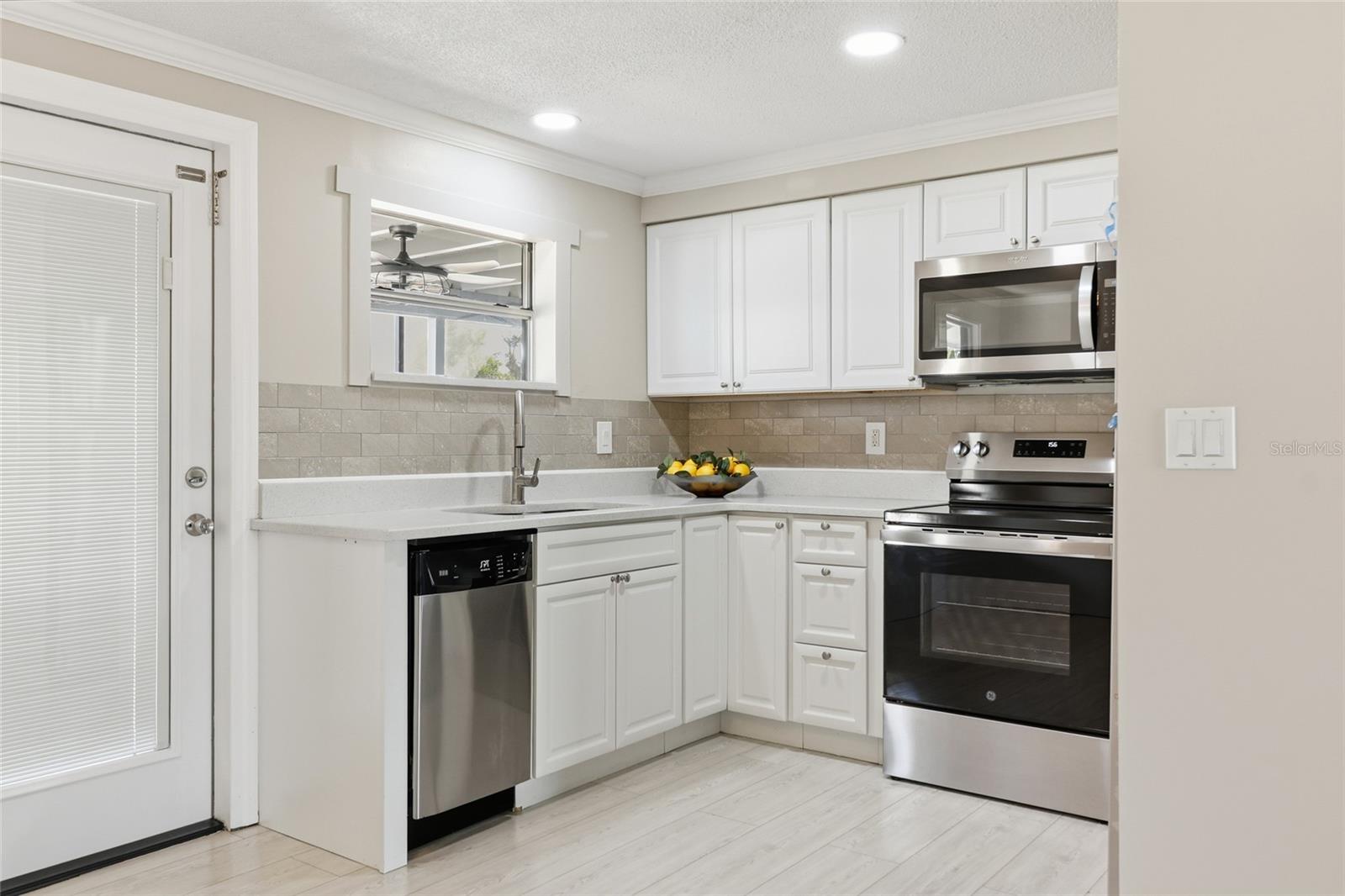 BAYSHORE GARDENS SEC 19 - Residential