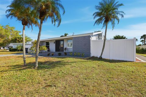 Photo of 3120 Mercer Road, Bradenton, FL 34207 (MLS # A4672716)