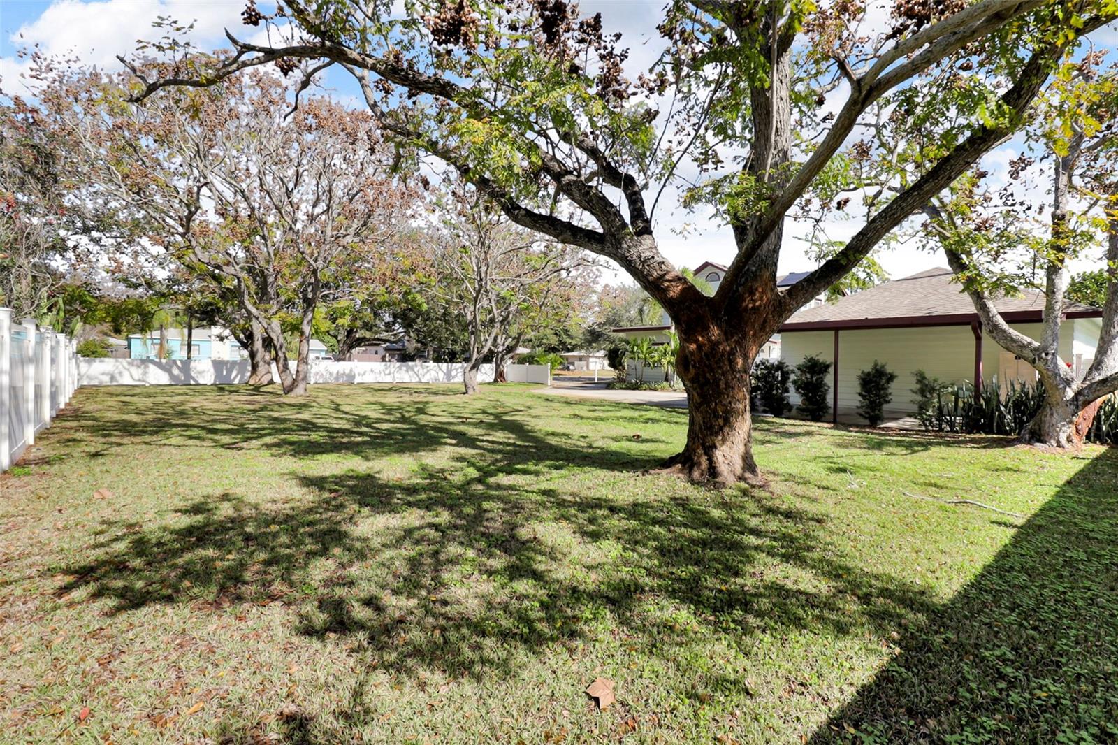 LAKE PASADENA DEV - Residential