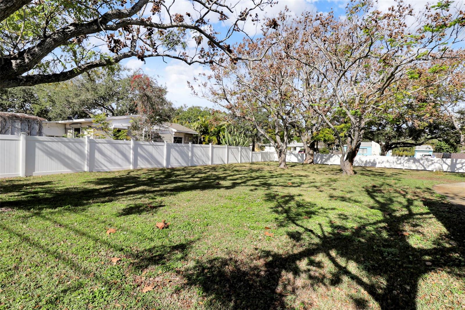 LAKE PASADENA DEV - Residential