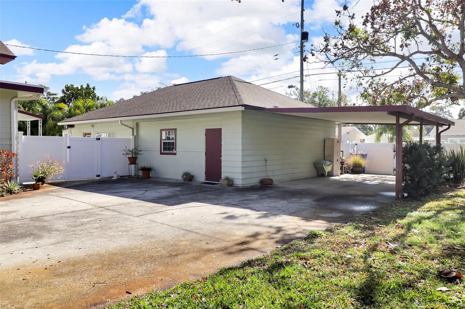 LAKE PASADENA DEV - Residential