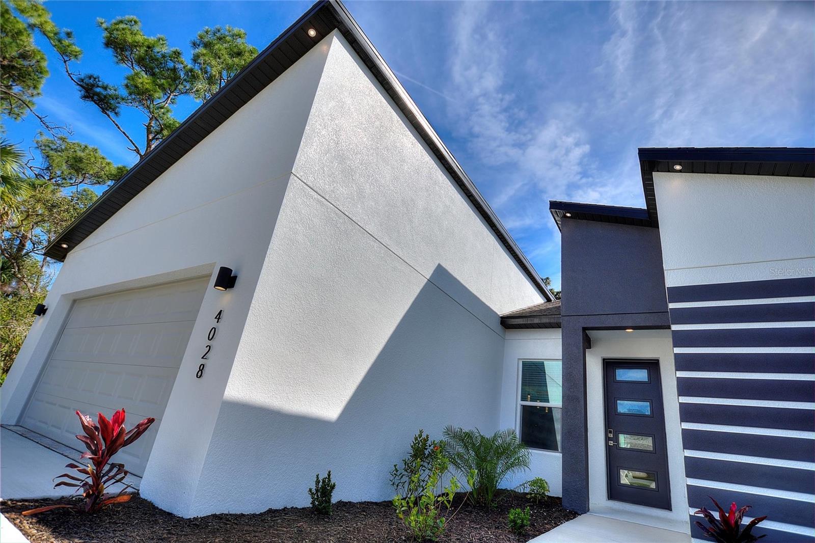 PORT CHARLOTTE SUB 25 - Residential Lease