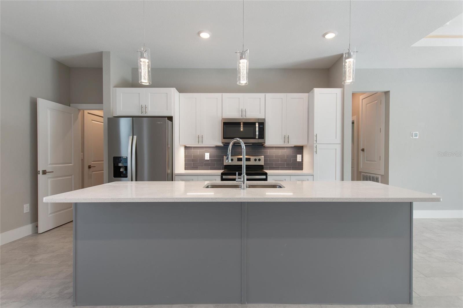 PORT CHARLOTTE SUB 25 - Residential Lease