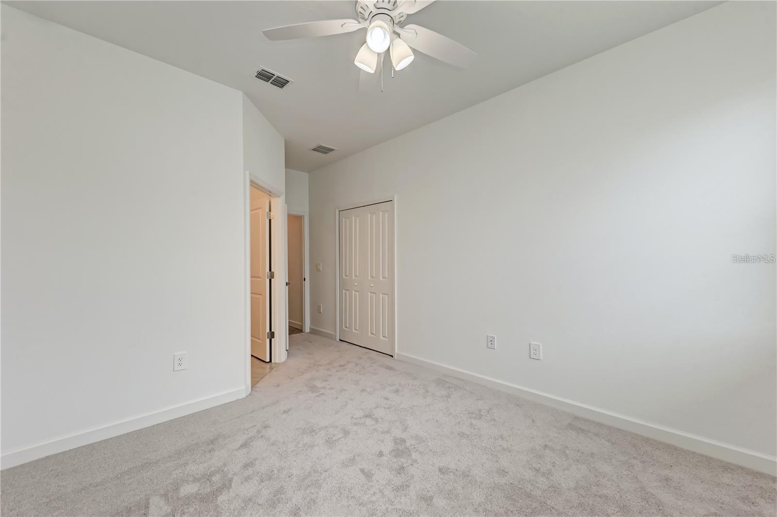 LORRAINE LAKES PH I - Residential Lease