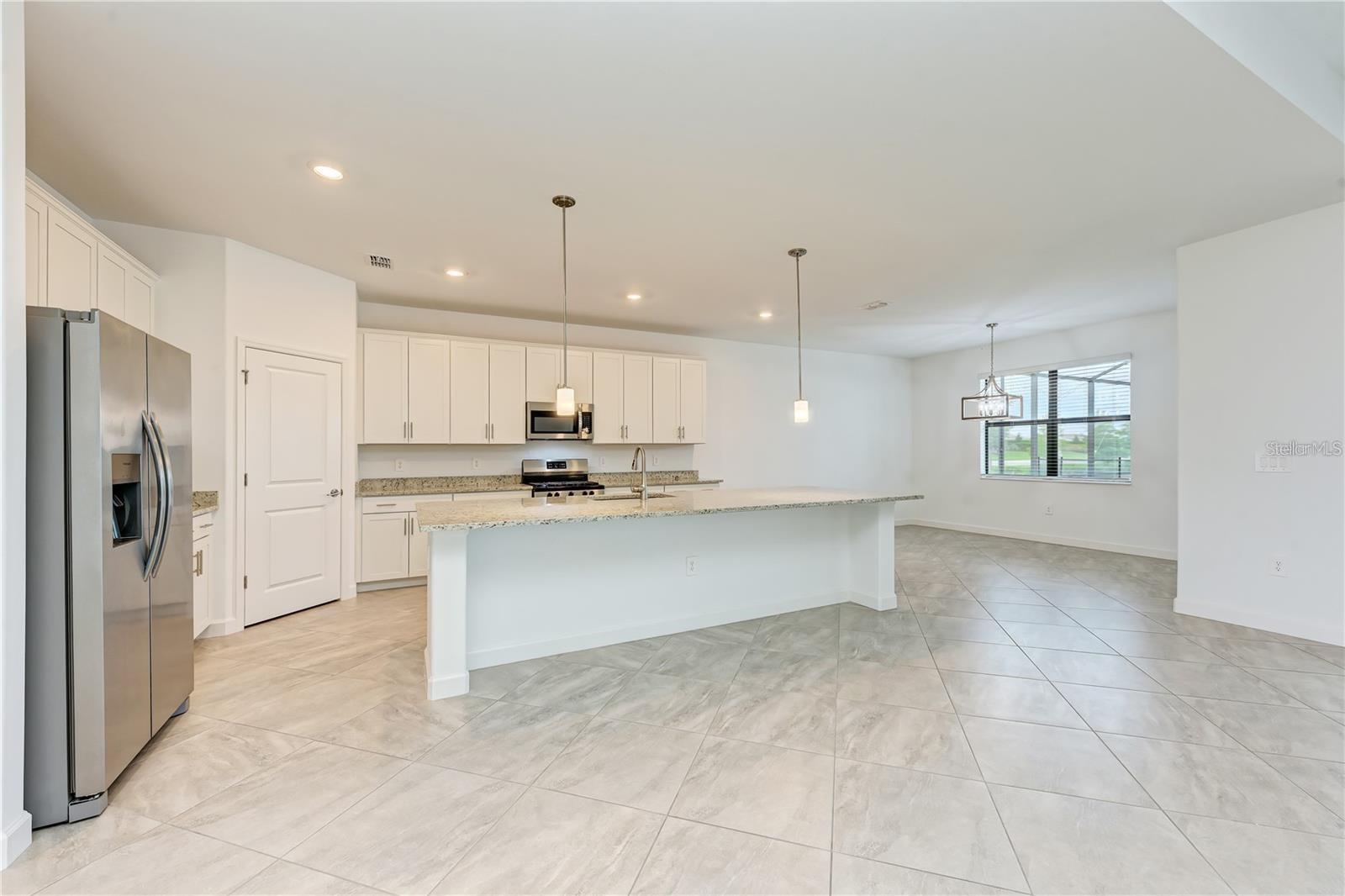 LORRAINE LAKES PH I - Residential Lease