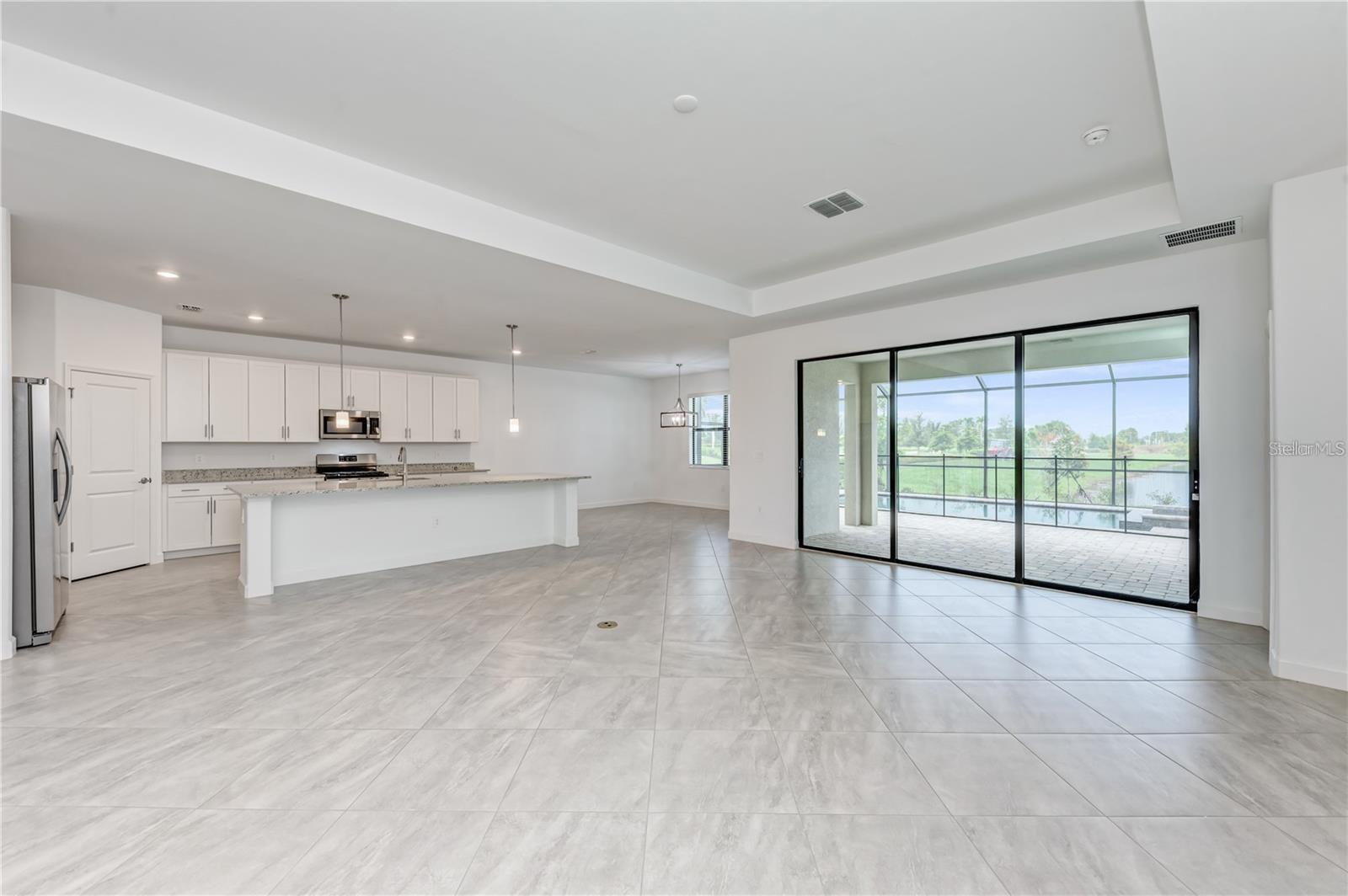 LORRAINE LAKES PH I - Residential Lease