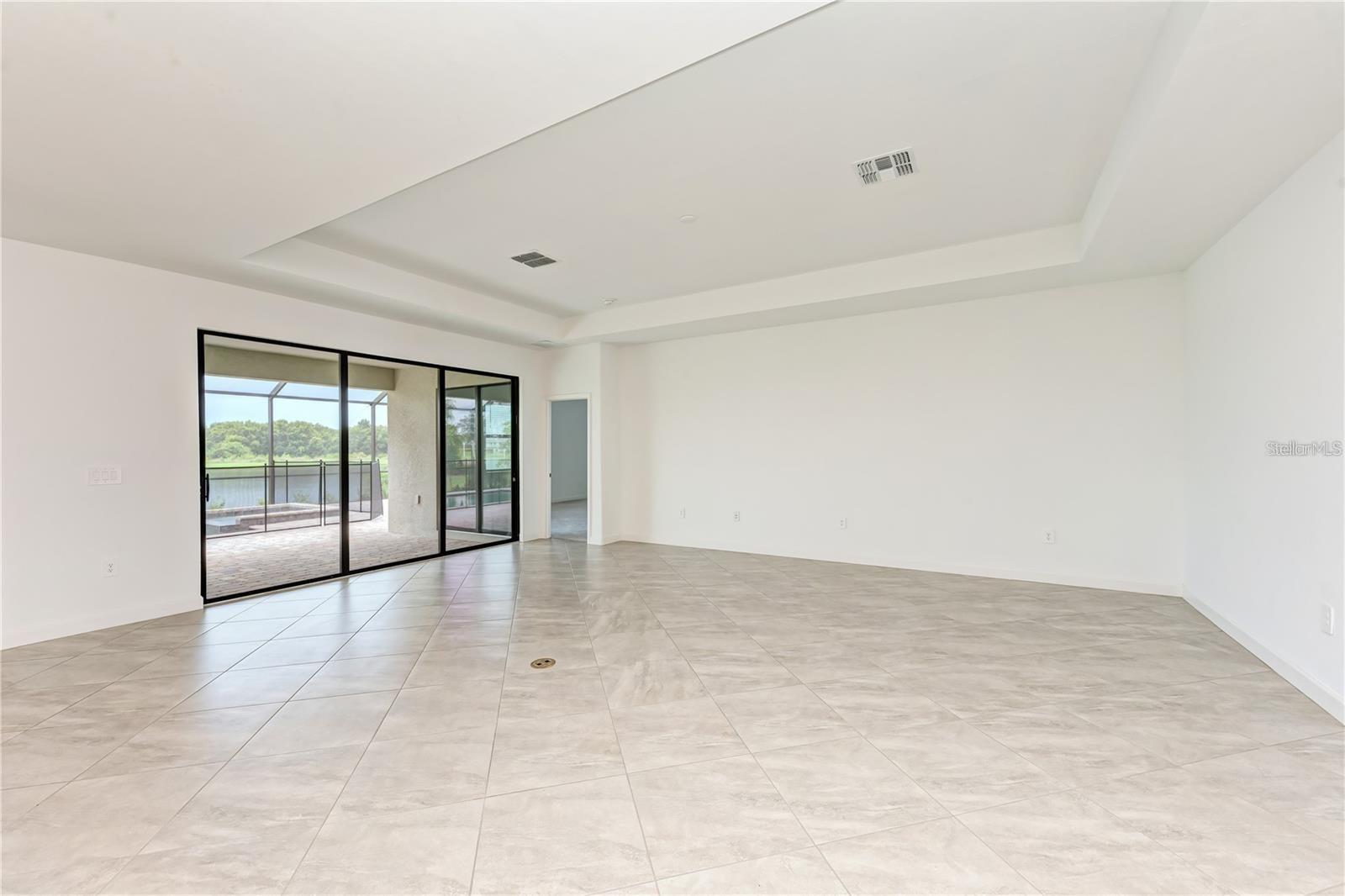 LORRAINE LAKES PH I - Residential Lease
