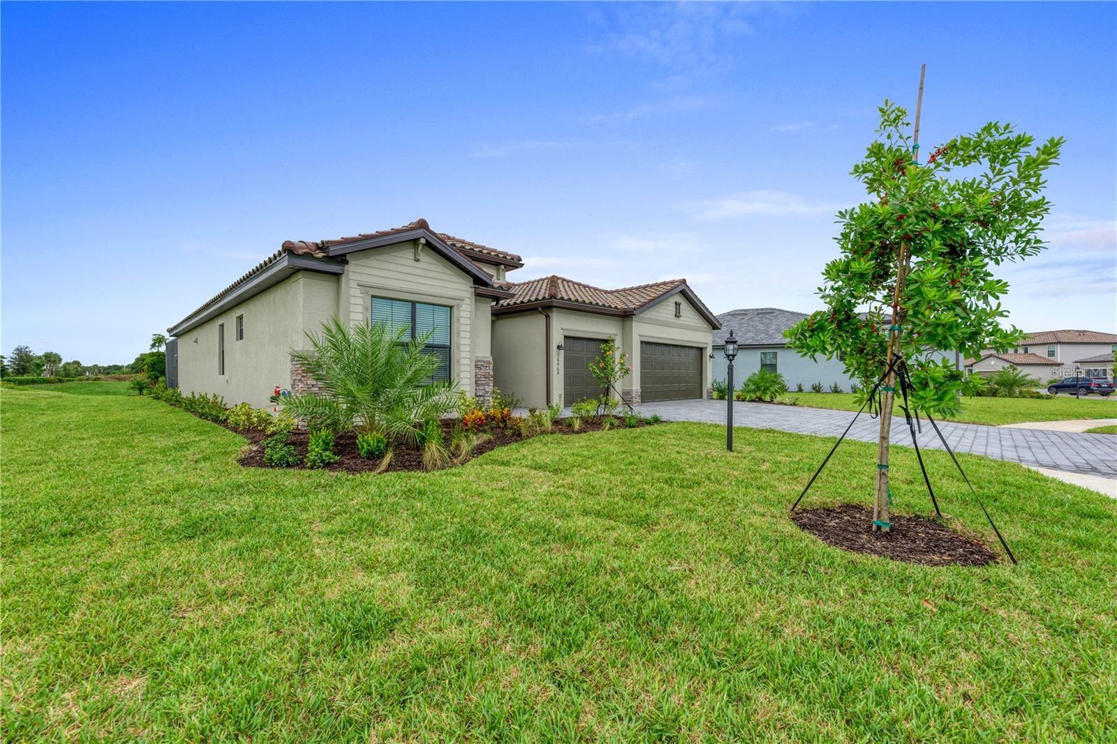 LORRAINE LAKES PH I - Residential Lease