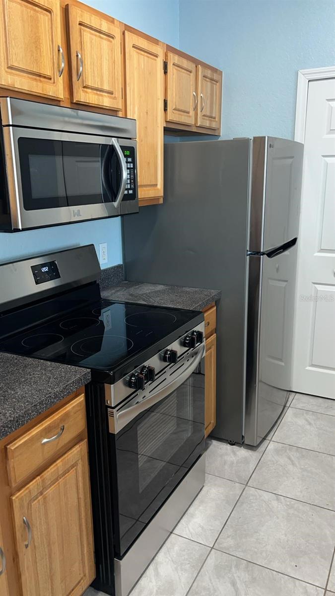 FOUNTAINS/METRO WEST - Residential Lease