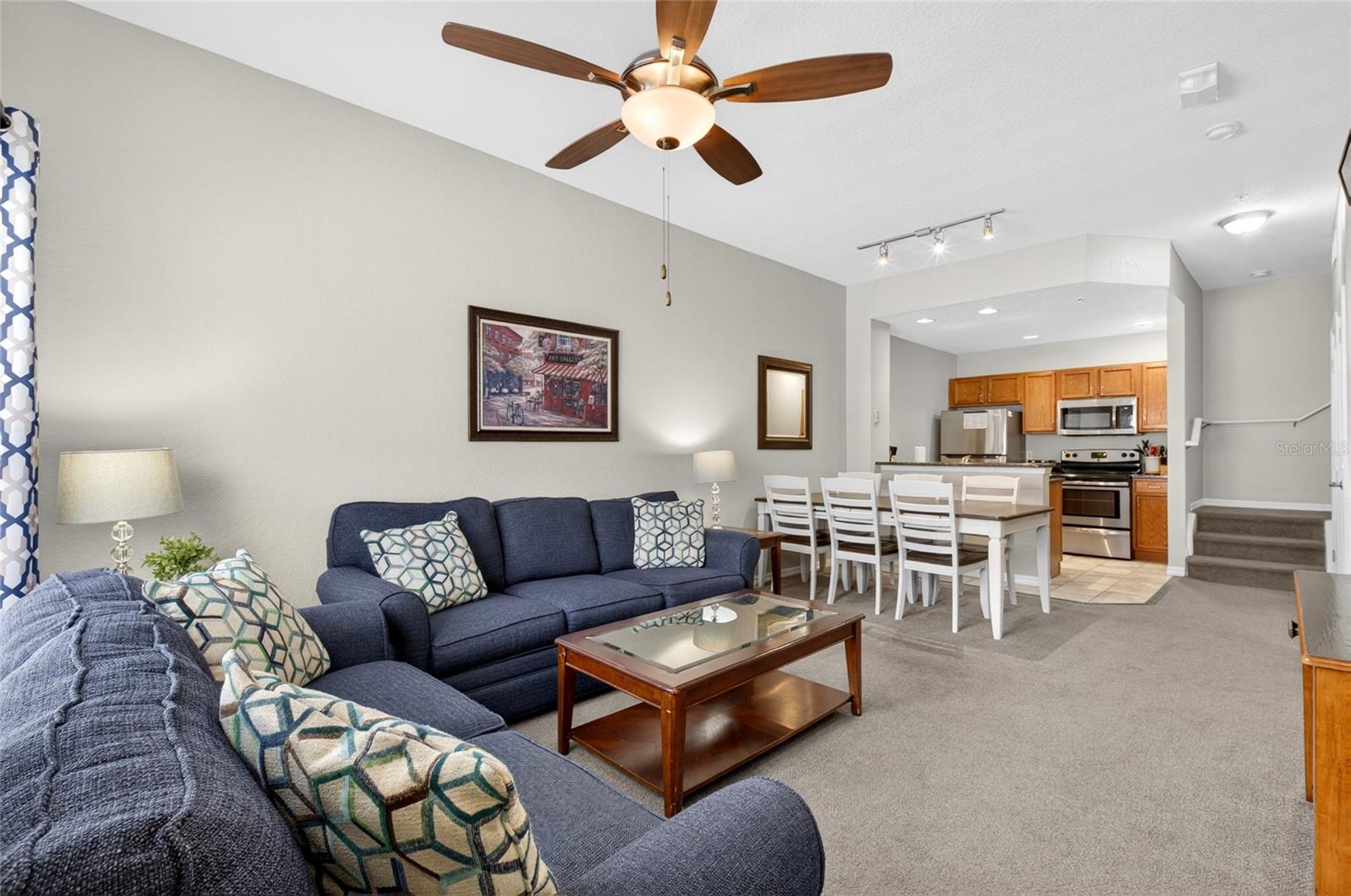 VILLAS AT SEVEN DWARFS LANE CONDO - Residential