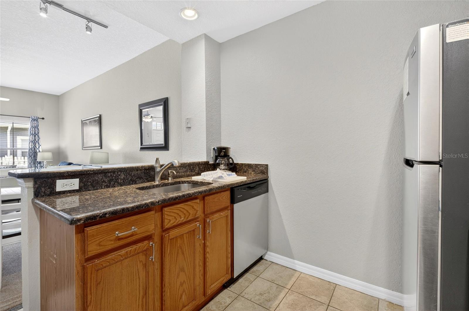 VILLAS AT SEVEN DWARFS LANE CONDO - Residential