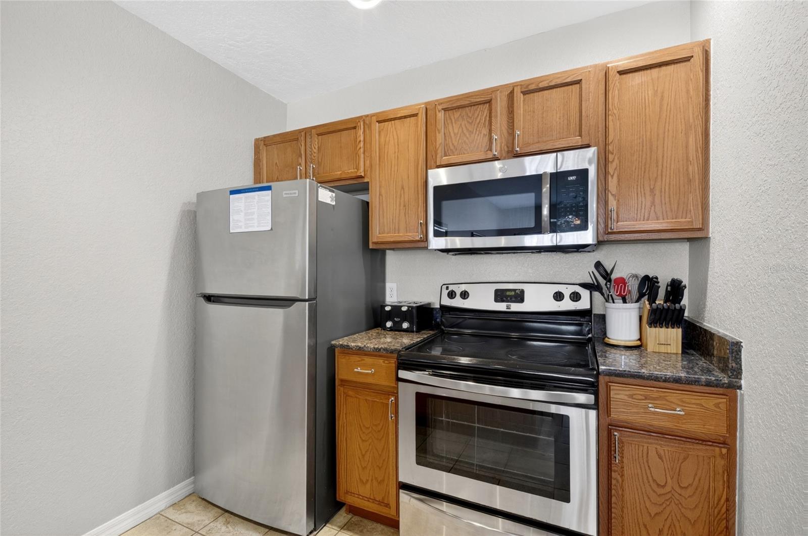 VILLAS AT SEVEN DWARFS LANE CONDO - Residential