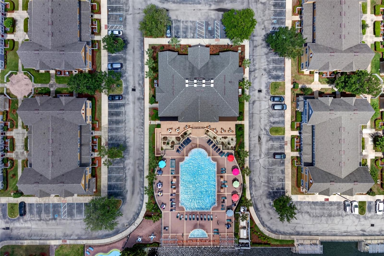 VILLAS AT SEVEN DWARFS LANE CONDO - Residential