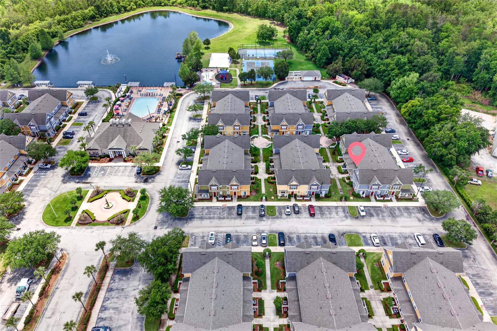 VILLAS AT SEVEN DWARFS LANE CONDO - Residential