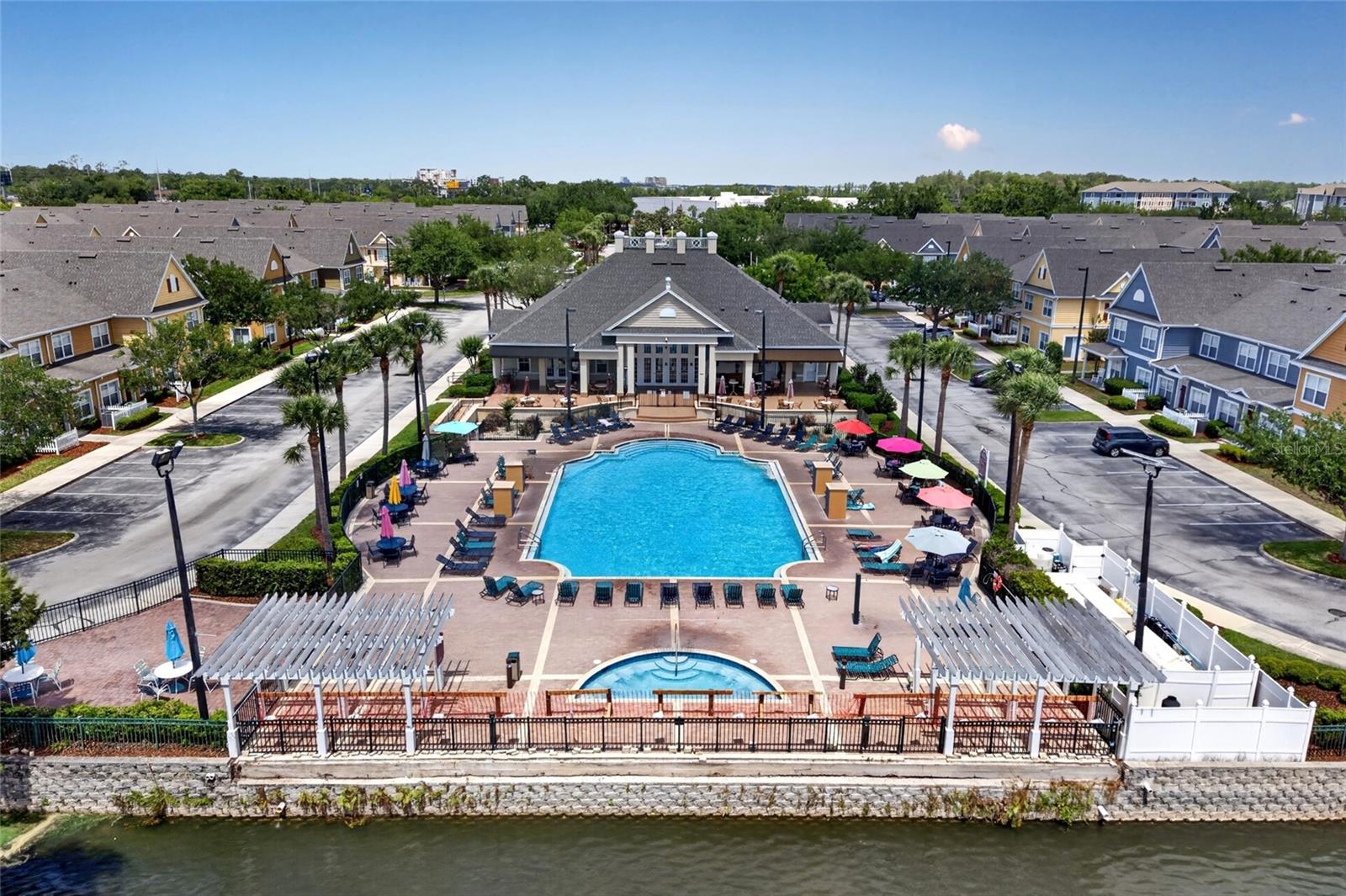 VILLAS AT SEVEN DWARFS LANE CONDO - Residential