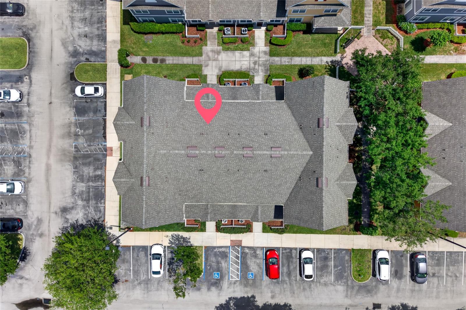 VILLAS AT SEVEN DWARFS LANE CONDO - Residential