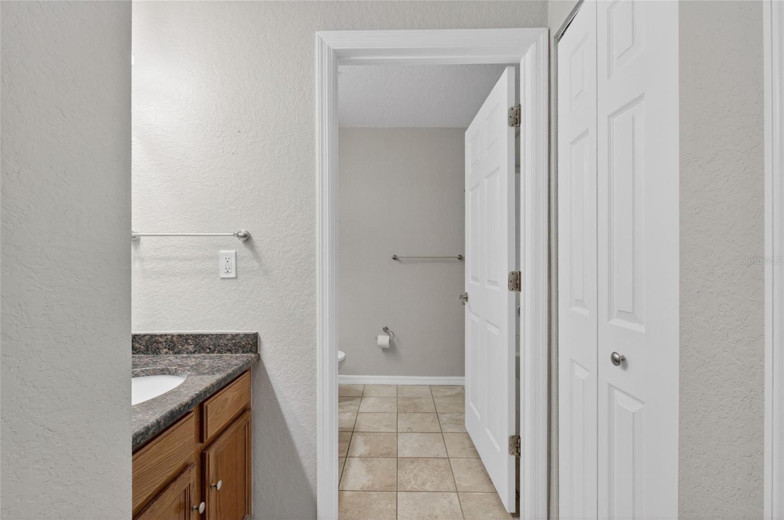 VILLAS AT SEVEN DWARFS LANE CONDO - Residential