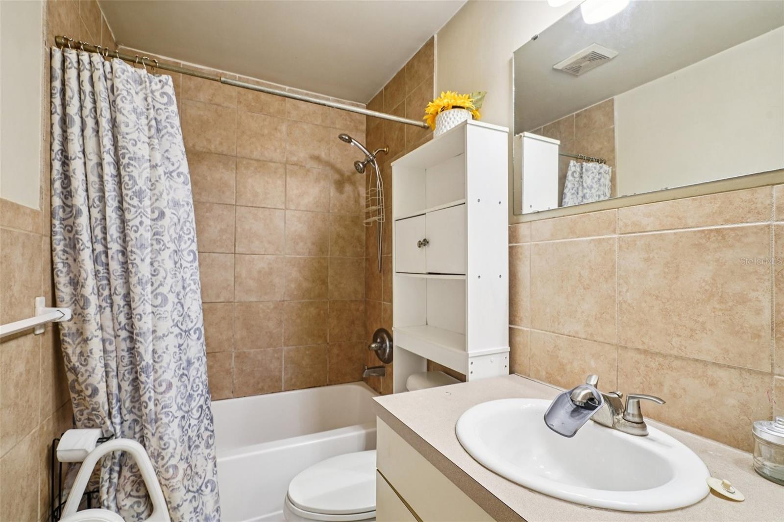 XANADU COURT - Residential Income