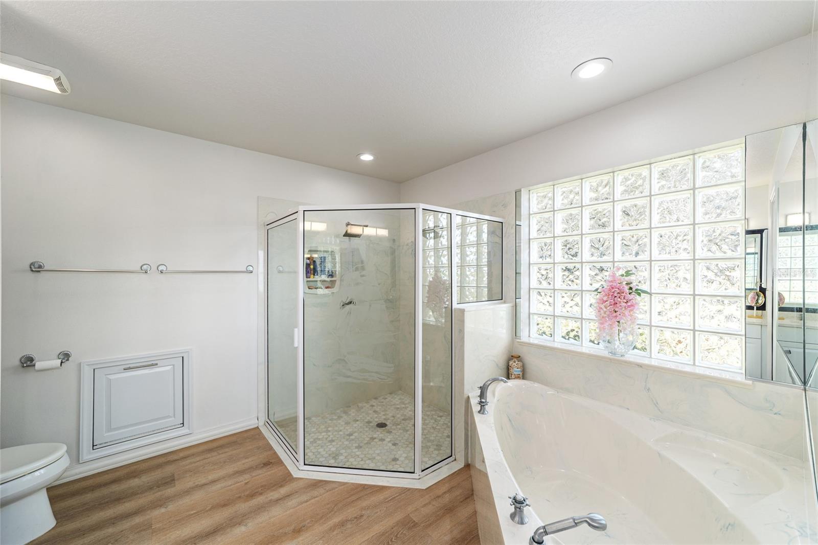 SANDY HOOK - Residential