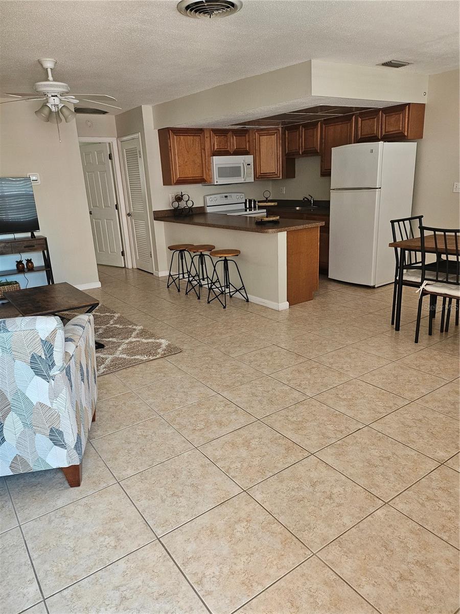 Photo 1 of 8 — 220 PARK BOULEVARD N 202, VENICE, FL 34285