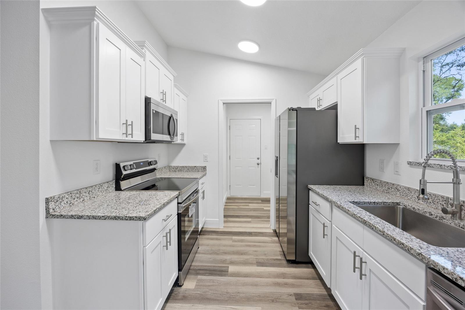 BELLEVIEW HEIGHTS ESTATE - Residential