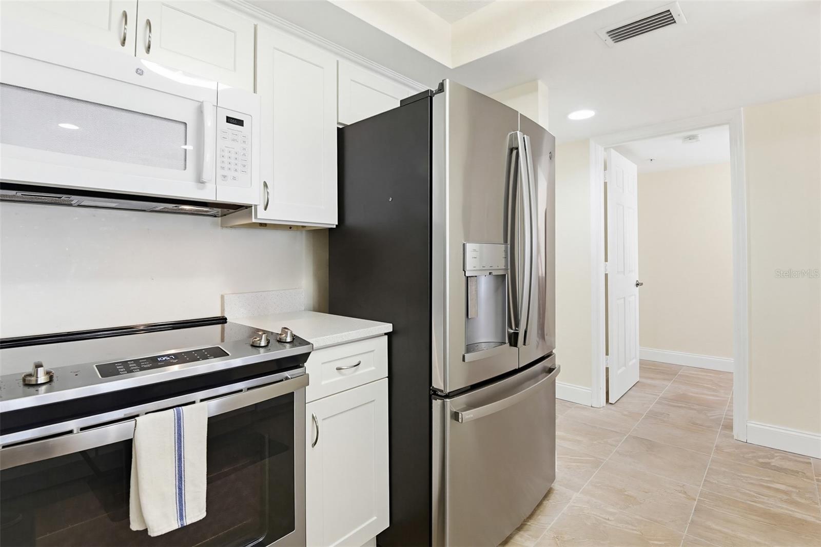 OCEANS 06 CONDO - Residential