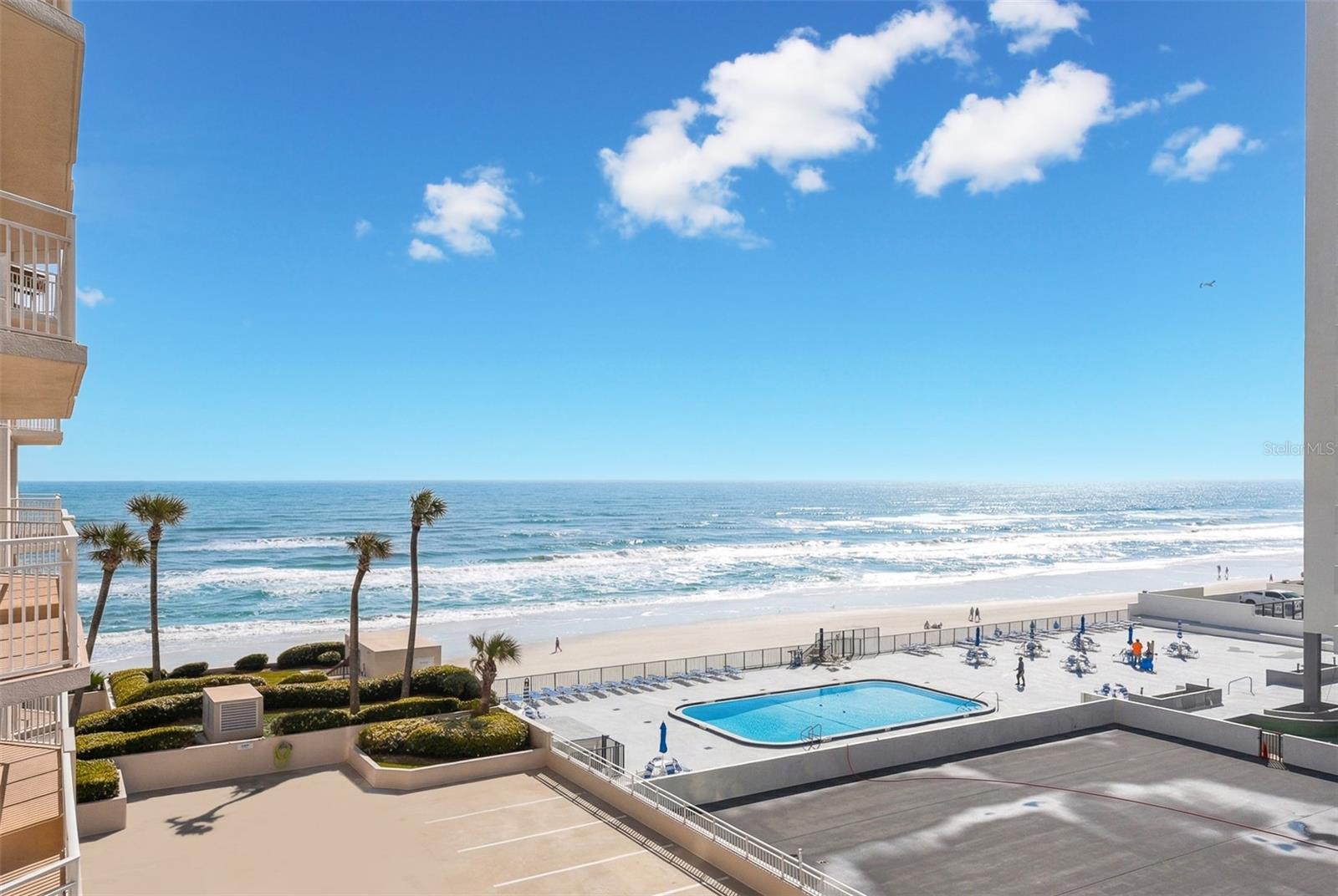 OCEANS 06 CONDO - Residential