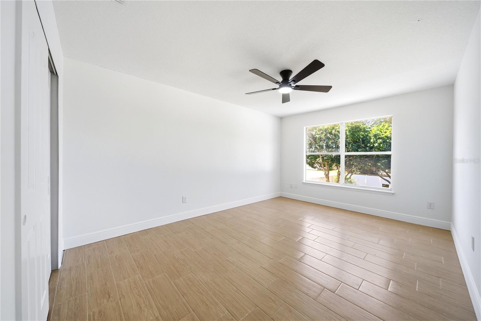 PEMBROOKE - Residential