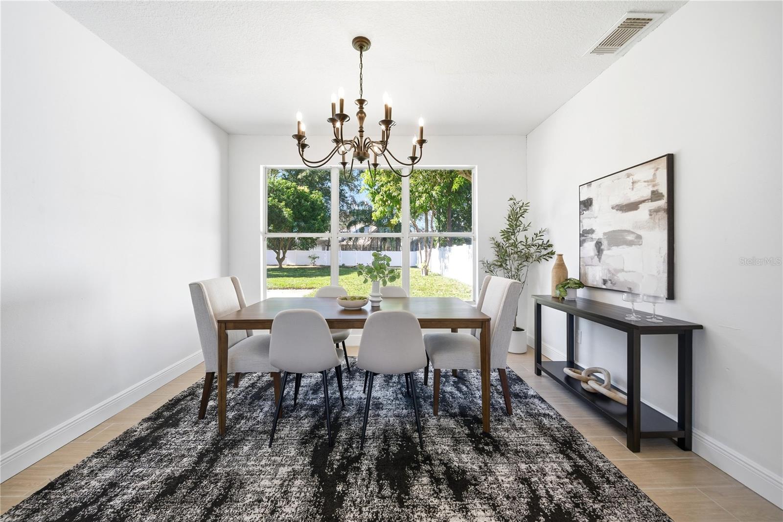 PEMBROOKE - Residential