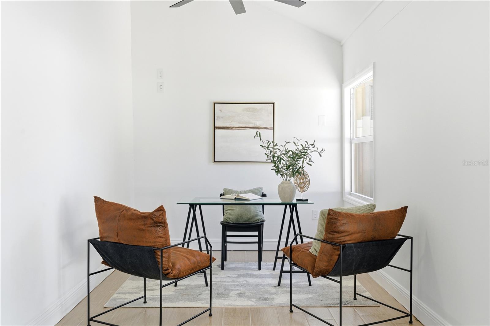 PEMBROOKE - Residential