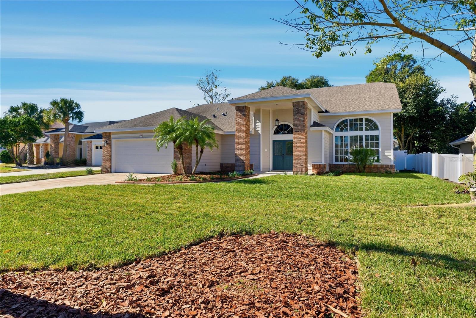 PEMBROOKE - Residential